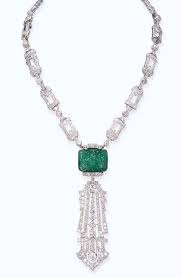 An Art Deco Emerald And Diamond Necklace By Raymond C Yard Circa 1925 Beautiful Necklaces Beautiful Diamond Necklace Beautiful Jewelry