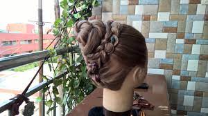 Hi Girls Today S We Are Going To Make A Funky Juda Bun Hairstyle Which Look Like A Flower Learn Juda Bun Hair Styles Womens Hairstyles Medium Hair Styles