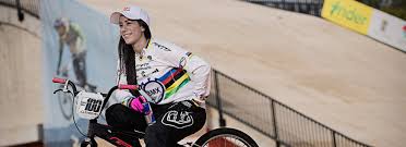 A los 5, ganó su primer título nacional y 4 años después. Mariana Pajon