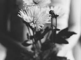 Pregnancy loss flowers for miscarriage. What Women Who Have Experienced Loss Want To Hear On Mother S Day Glamour