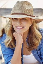 Canopy Bay by Deborah Hutton