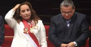 Santiváñez se atornilla en su puesto y Boluarte está muda porque descubren sus mentiras - EL PERFIL