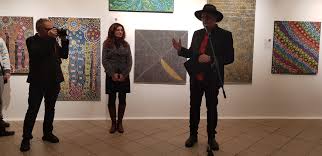 Fascynujący obraz umierającej kultury. Tajemniczy świat ukryty w kropkach  ZDJĘCIA i FILMY | Witaj Bielsko | Bielsko-Biała