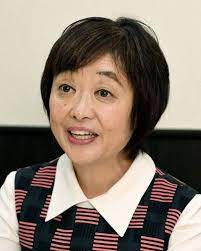 増田明美の解説って、2号車3号車でたまに一口メモを挟むのは面白いけど、1号車で随時挟まれるとうざい。目の前の順位争いより、一口メモがメインになってる。 — かつまき (@katsumaki111) november 24, 2019. 3yoke4udjoz7km