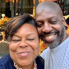 Victoria Dingle's Instagram, Twitter & Facebook