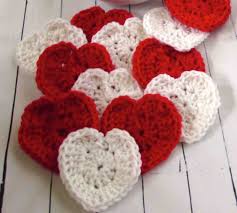 How to crochet a heart: Easy Crochet Heart Pattern Itchin For Some Stitchin