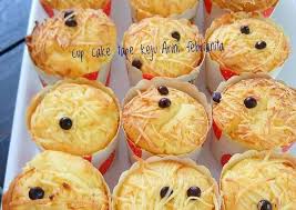 Tuang adonan ke dalam cetakan yang telah dialasi paper cup hingga ¾ penuh. Cup Cake Tape Keju Premium Resep Resep Resep Kue Mangkok Keju