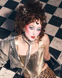 kiri (tate mc raes bitch) (@outrofucku)  X