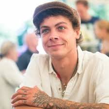 Stream Mad Hallelujah music