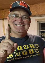 Jody Linton's Instagram, Twitter & Facebook