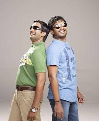 Oru Kal Oru Kannadi (2012)