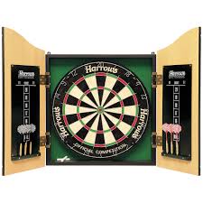 Official competition dartboard het officiële bristle competitie dartbord is vervaardigd volgens internationale wedstrijdnormen. Harrows Pro S Choice Full Official Competition Bristle Dartboard Dart Set Rrp 80 Buy Online In Antigua And Barbuda At Antigua Desertcart Com Productid 53769039