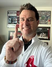 Heather Valle's Instagram, Twitter & Facebook