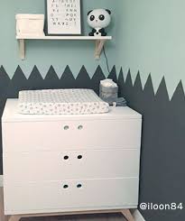 mooie babykamer van iloon84 commode lynn van bopita wandplank ekby jarpen van ikea en nachtlampje panda van hikjesi babykamer ikea wandplank babykamer