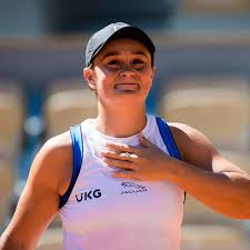 Xinhua news agency via getty ima. French Open Ashleigh Barty Kampft Sich In Runde Zwei