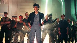 Its creation was overseen by aliens director james cameron. 30 Years Later Aliens Cast Reunites To Talk Film S Face Hugging Appeal