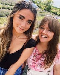 Maggie Tapia's Instagram, Twitter & Facebook