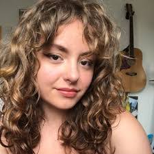 Gabriella West's Instagram, Twitter & Facebook