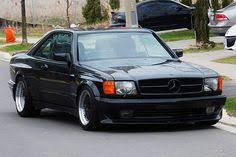 In Springfield Usa Wird Ein Besonders Seltener Mercedes Amg Aus Dem Jahr 1990 Zum Kauf Angeboten Es Handelt S Mercedes W126 Mercedes Benz Cars Mercedes Brabus