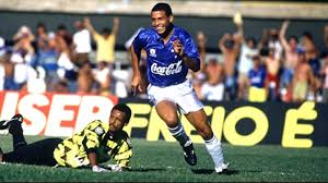 His nickname is il fenomeno (the phenomenon). How Good Was Ronaldo Nazario Marca In English