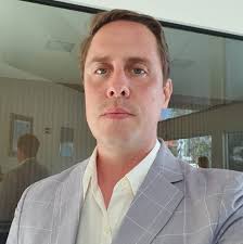 Why doesn't anyone like this Dragon!!!!!!? Indestructible, flies and  graveyard hate at about the time you need it vs animator decks..  ImmersturmPredato Immersturm Predator 2 ابی_ارجسی Creature- Vampire Dragon  Flying Whenever this