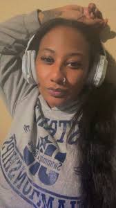 Watch queendivafn with me