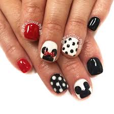 Disney Nails Mickey Mouse Minnie Mouse Nails Red White And Black Nails Polka Dots Preciousphan Minnie Mouse Nails Mickey Nails Mickey Mouse Nails