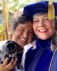 Keri Bradford's Instagram, Twitter & Facebook