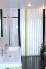 Wenko duschrollo 128 x 240 cm schnelltrocknendes rollo für dusche und badewanne wasserdicht pflegeleicht aluminium 132 x 240 x 5 cm weiß. Jalousien Rollos Plissees Produkte Rainer Scheid Textiler Wohnen Im Saarland Gardinen Teppiche Sichtschutz Sonnenschutz Plissee