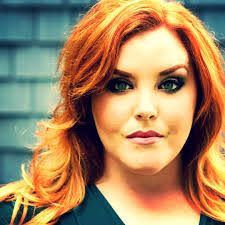 Tara Curtis's Instagram, Twitter & Facebook