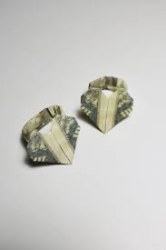 Money Rings Dollar Origami Decoration Diy Want To Surprise Your Loved One Give Him A Ring Of 1 Money Bill In The Money Origami Heart Money Rings Money Origami