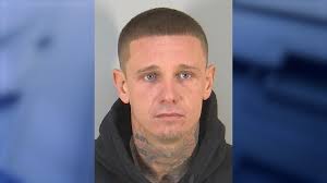 Florida man pulls switchblade