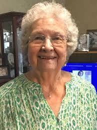 Cleo Leonard's Instagram, Twitter & Facebook