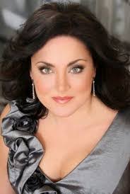 Jane Redding's Instagram, Twitter & Facebook