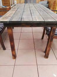 Unser neuer gartentisch ist der neue hingucker in unserem garten. Tisch Aus Terrassendielen Gebrannt Und Geschliffen Terrassendielen Tisch Diele