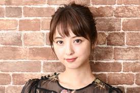 佐々木希＞地元・秋田のメカブのオムレツを絶賛「秋田に帰るたびにみんなで宴会」 「人生最高レストラン」で（毎日キレイ）