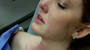 Une maman alerte sur les dangers du porte-bébé