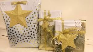 Empieza a envolver esos regalos de fin de año y disfruta del proceso. Como Envolver Regalos Facil Y Original Youtube