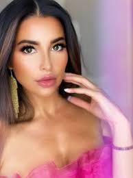 Rising Stars: Meet Elissa Reilly Slater