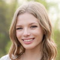 Clara Funk's Instagram, Twitter & Facebook