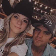 We love everyone covering team roping and we're sure grateful. But we're  here for the comments