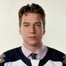 Kurtis Henry's Instagram, Twitter & Facebook