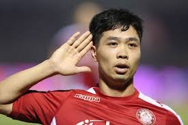 Nguyễn công phượng is a vietnamese footballer who plays as a forward for v.league 1 club hoàng anh gia lai, and the vietnam national footbal. Chuyen Gia Ä'oan Minh XÆ°Æ¡ng Khen Ngá»£i Cong PhÆ°á»£ng Tiáº¿n Linh