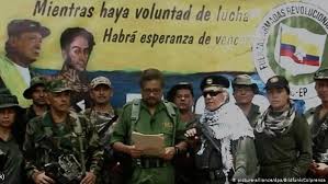 Manuel sureshot marulanda (centre) was the main leader of the farc until his death in 2008 the revolutionary armed forces of colombia (farc, after the initials in spanish) are colombia's largest. Ehemaliger Farc Anfuhrer Will Bewaffneten Kampf Wiederaufnehmen Aktuell Amerika Dw 29 08 2019