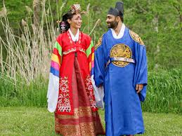Please enter valid email address thanks! 9 Korean Wedding Traditions You Need To Know