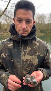 SOLID BAGS! 💜💪🏼🔥 A simple but very efficient method when it comes to  catching carp! If you’re starting carp fishing or want to try a new method,  certainly give these a go! 🎣