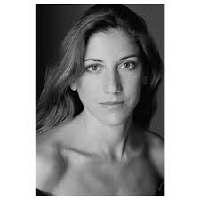 CONOCIENDO A VIOLETA PÉREZ.