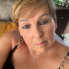 Hi what do you have to wear when visiting The mall