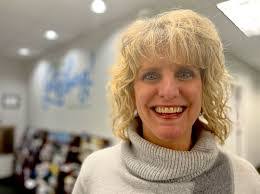 Kelly Eckard's Instagram, Twitter & Facebook