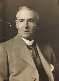 Charles Torrance's Instagram, Twitter & Facebook